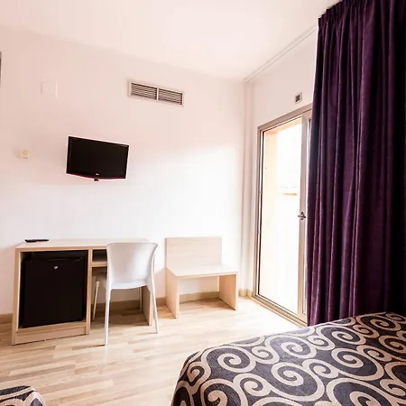 Ξενοδοχείο Tossa Center 4*