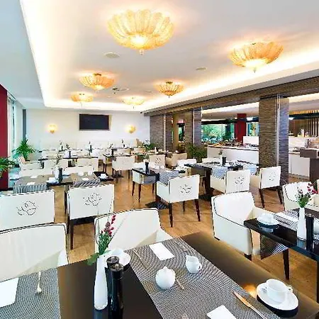 Tossa Center Hotel 4*
