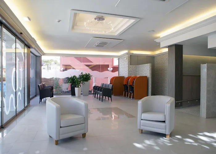 Tossa Center 4*