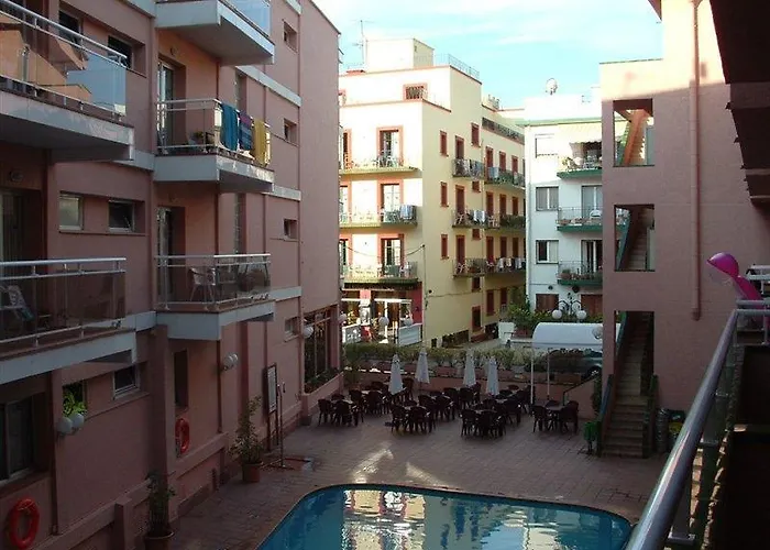 Tossa Center 4*