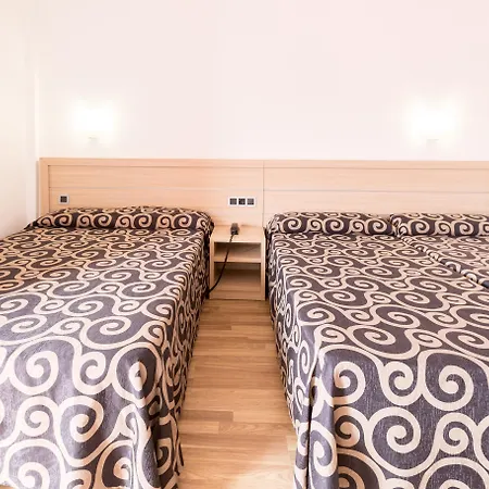 Tossa Center 4* توسا ذي مار