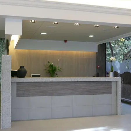 Tossa Center מלון