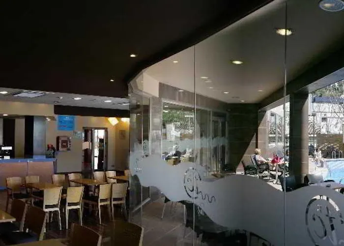 Tossa Center